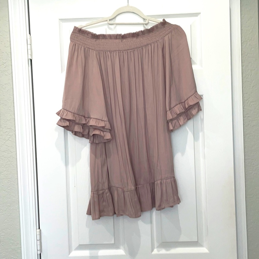 Lulus off shoulder dress can be worn as tunic